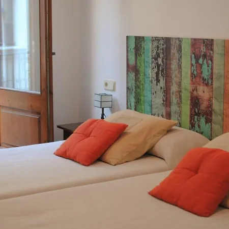 Fonda Mitjà * Torroella de Montgrí