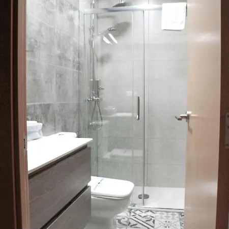 Gasthof Fonda Mitja Torroella de Montgrí