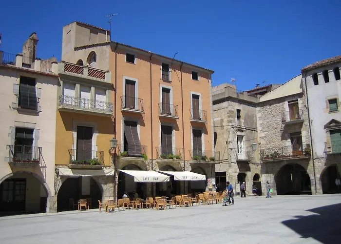 Fonda Mitja * Torroella De Montgri